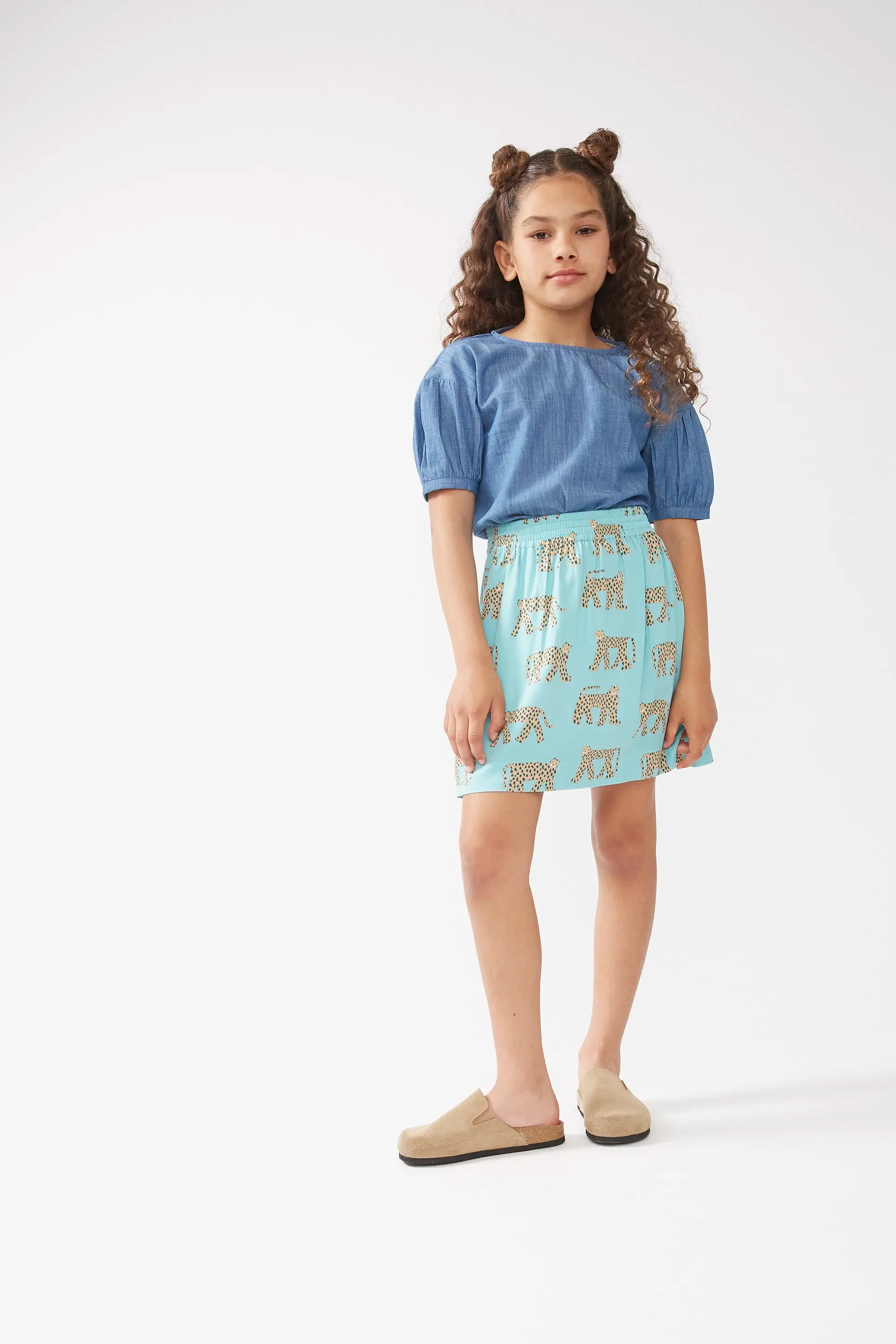 Falda corta de niña estampado Jaguar