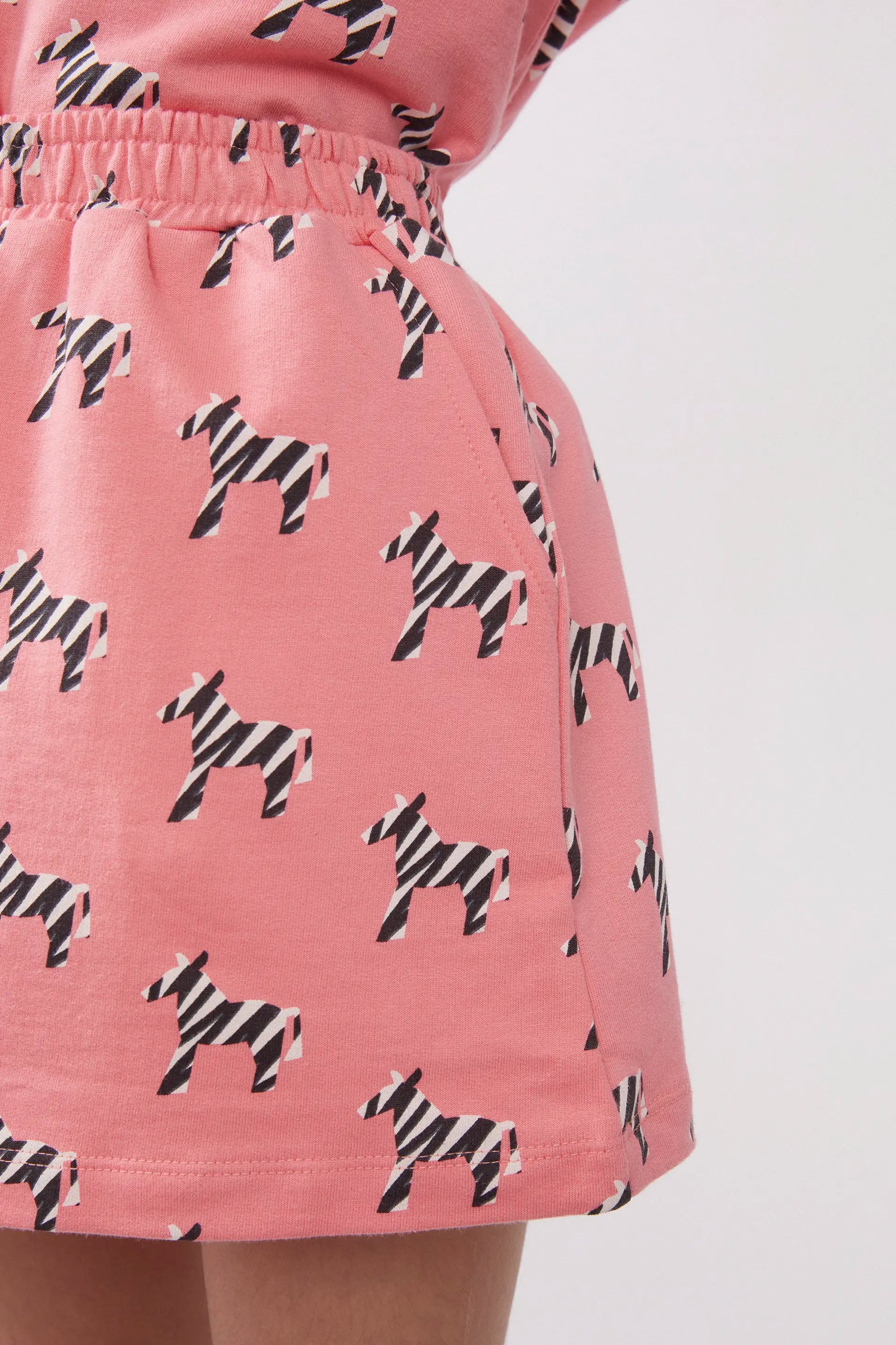 Falda corta de niña estampado Safari