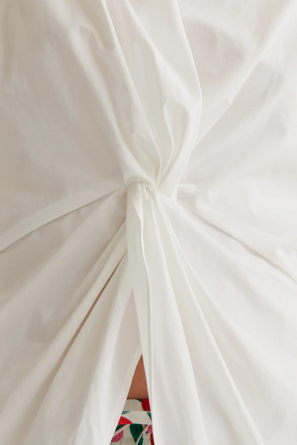 Top drapeado blanco