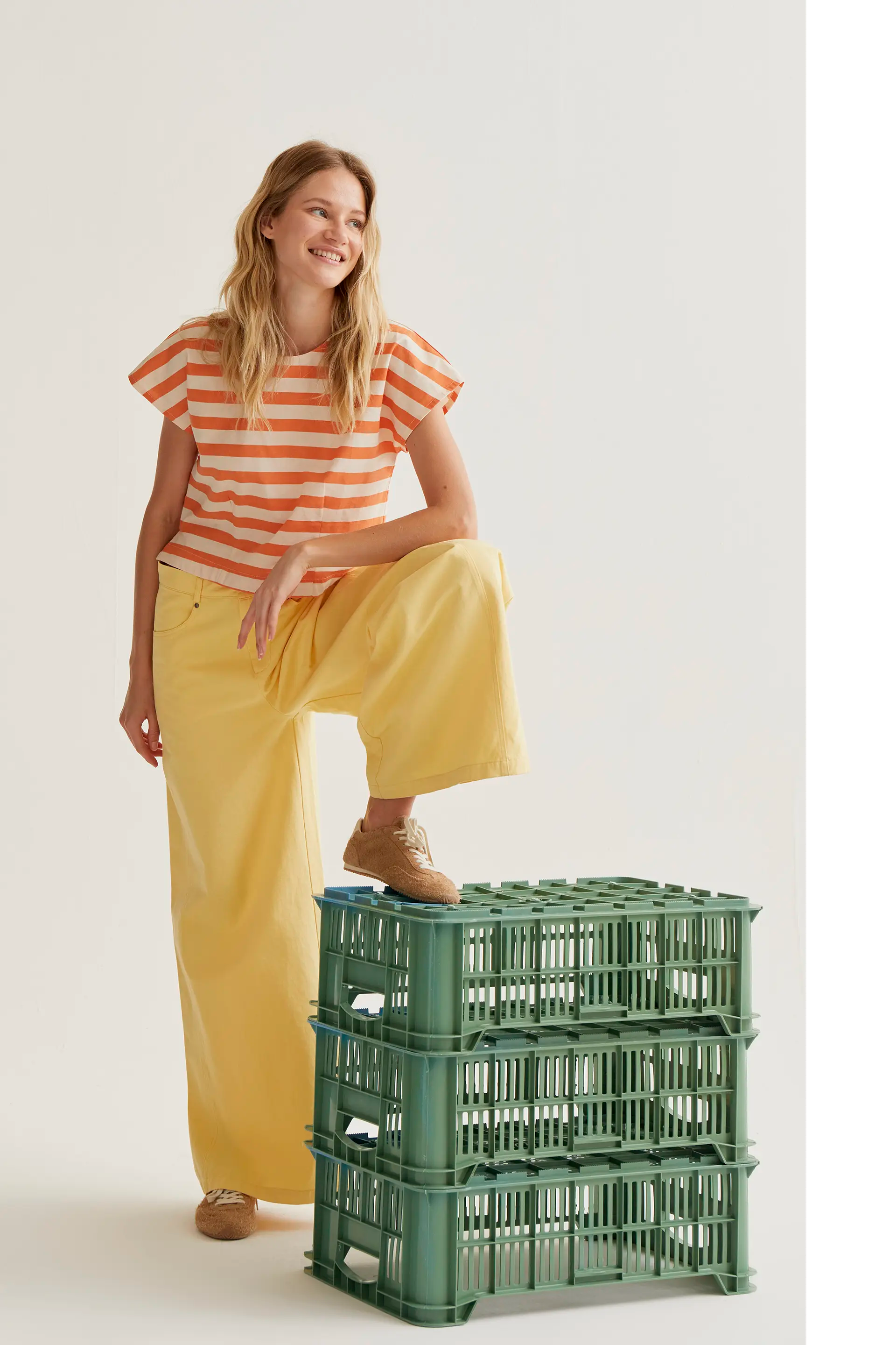 Pantalón wide leg amarillo