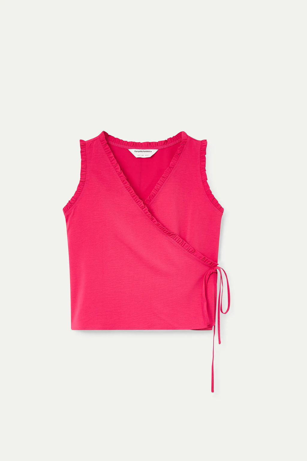 Top fucsia con escote pico