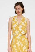Top con estampado amarillo