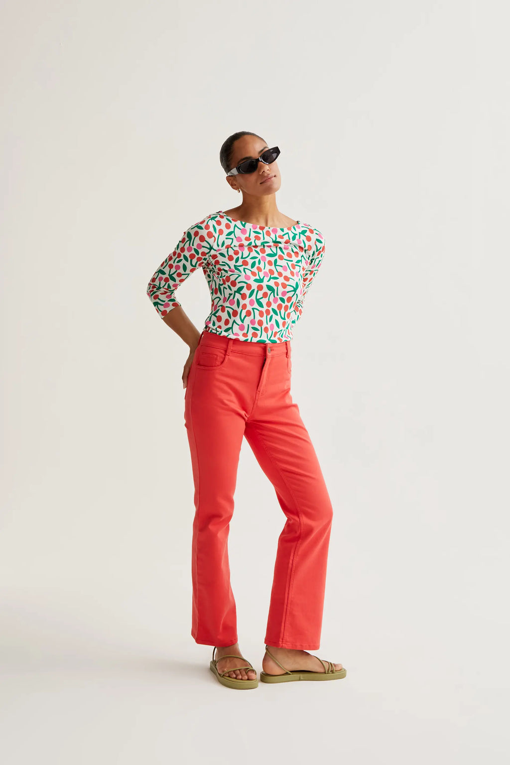 Pantalón vaquero rojo