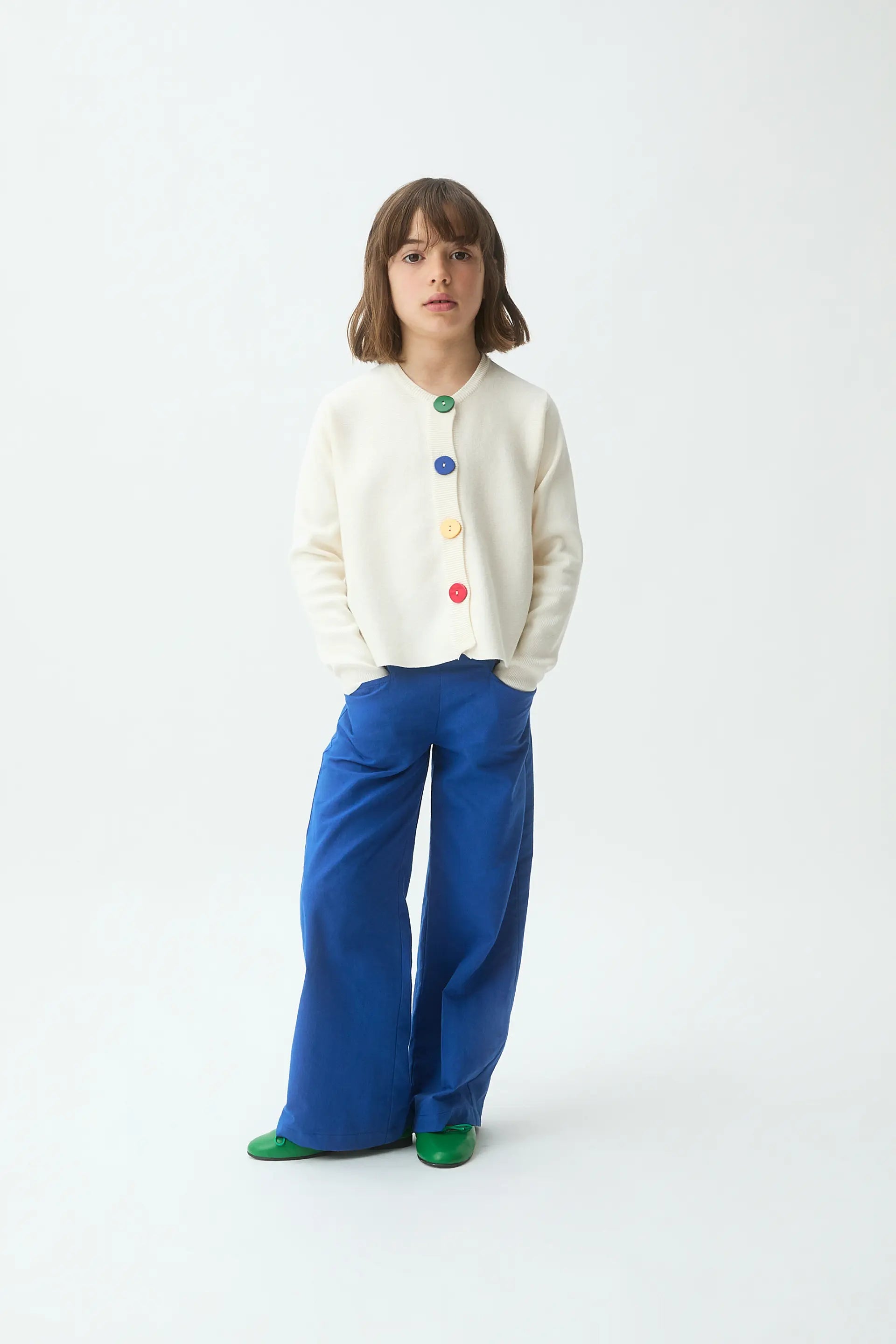 Cárdigan de niña punto blanco