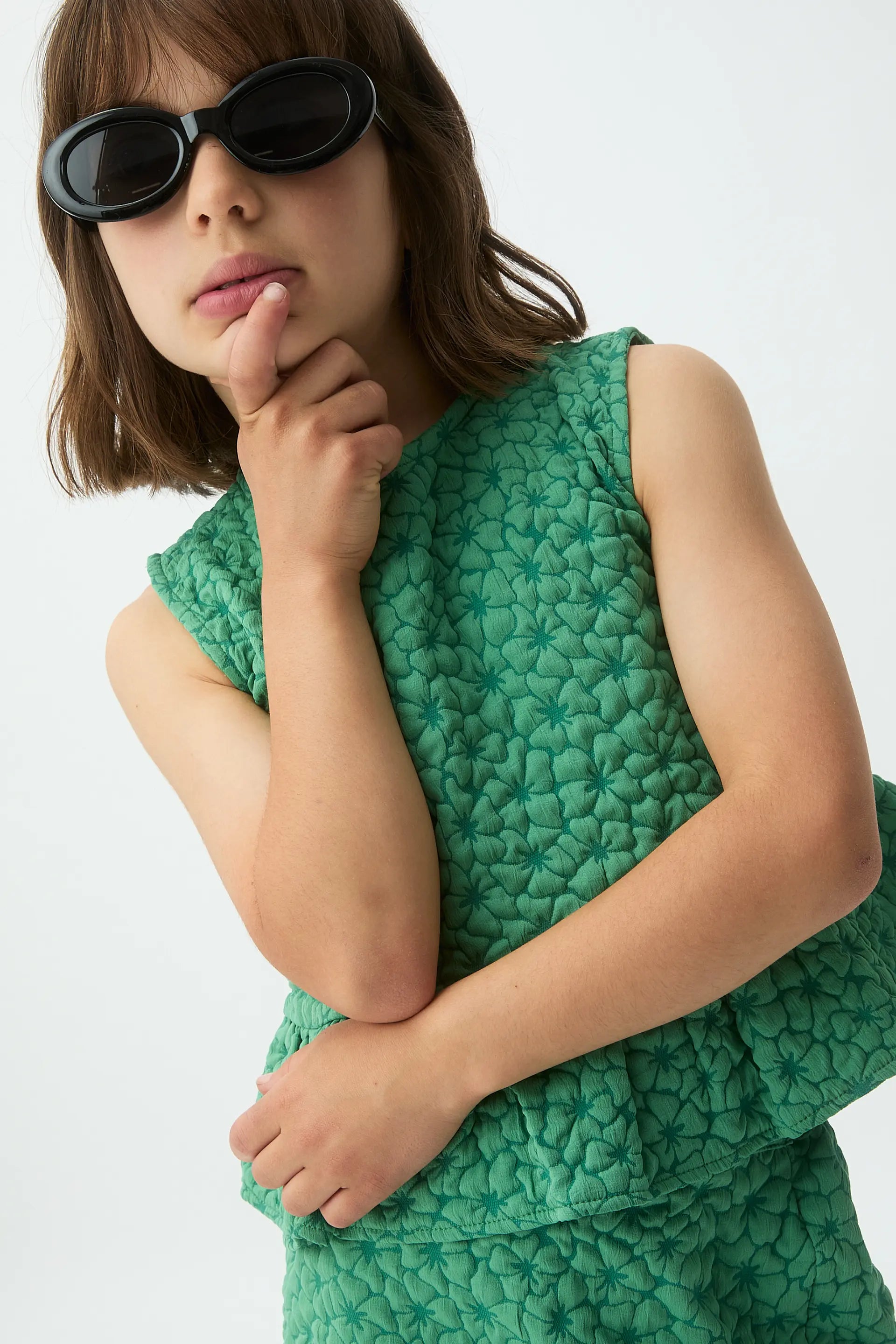 Top de ni?a con estampado floral verde