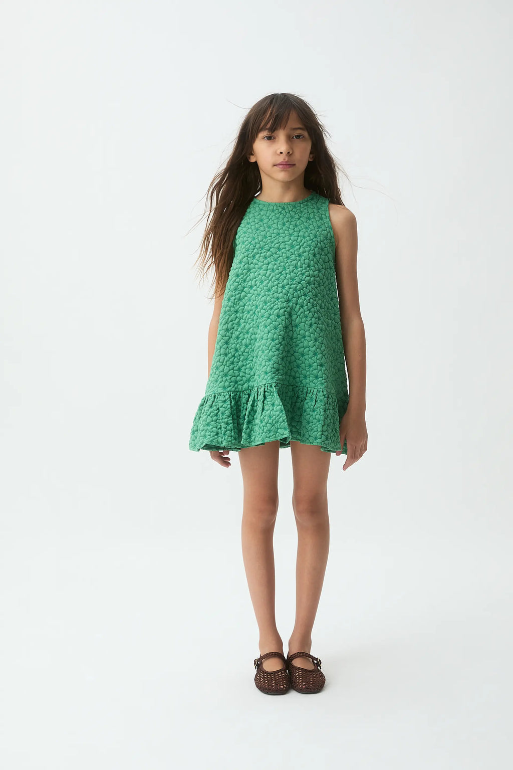 Vestido corto de ni?a con estampado floral verde