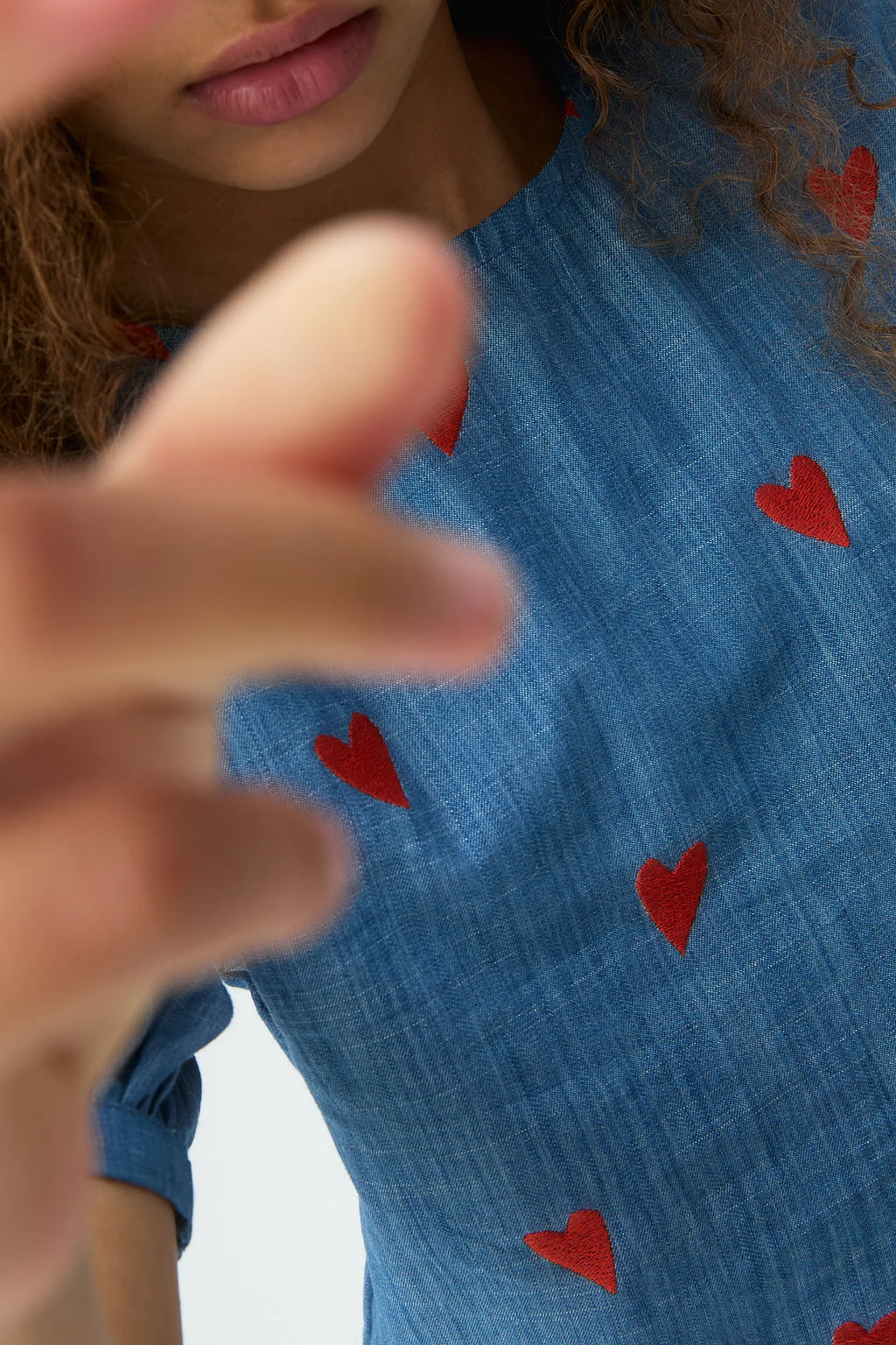 Top de ni?a 100% algod¨®n Chambray con corazones