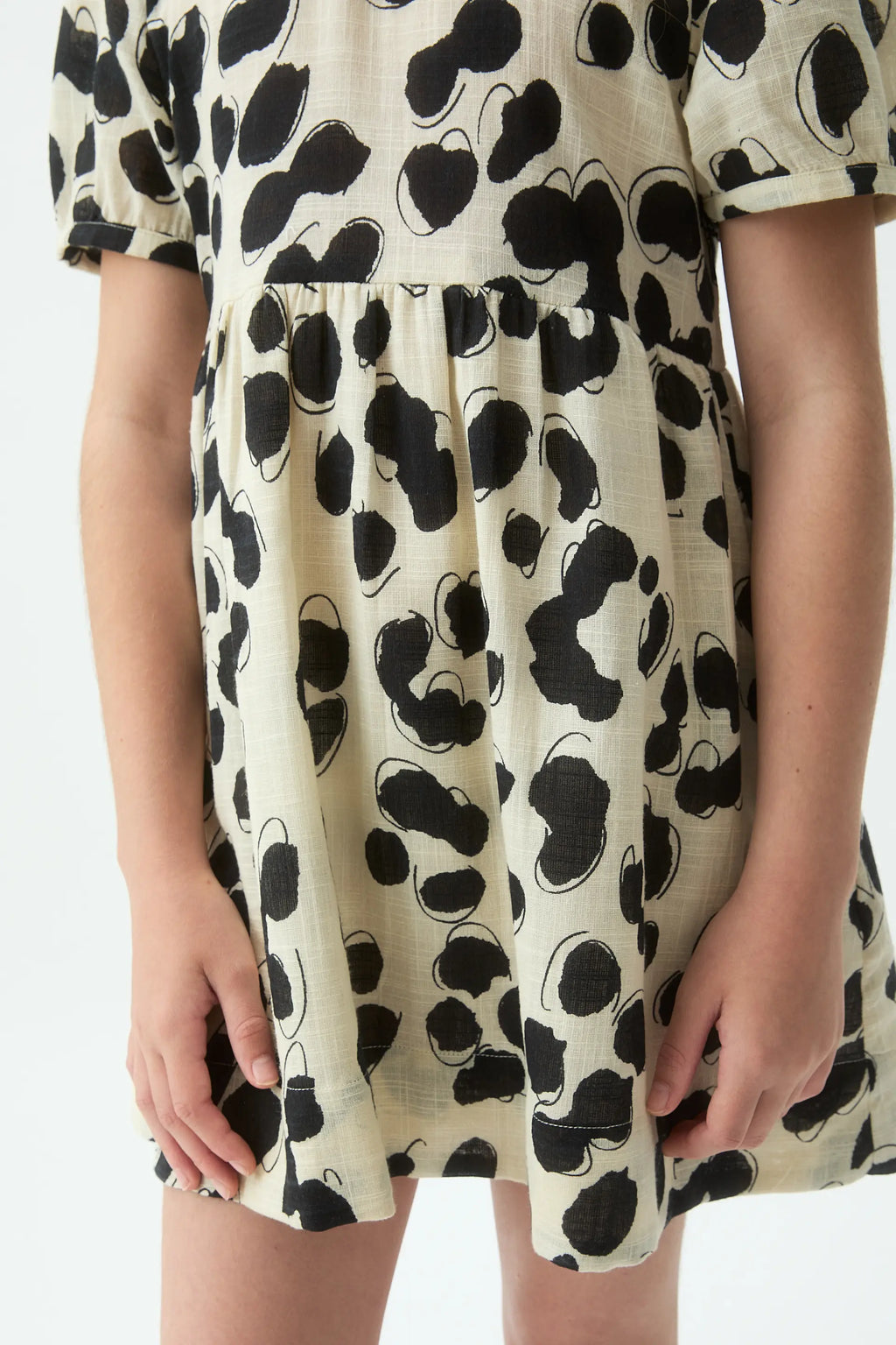 Vestido corto de ni?a con estampado Dalmatian