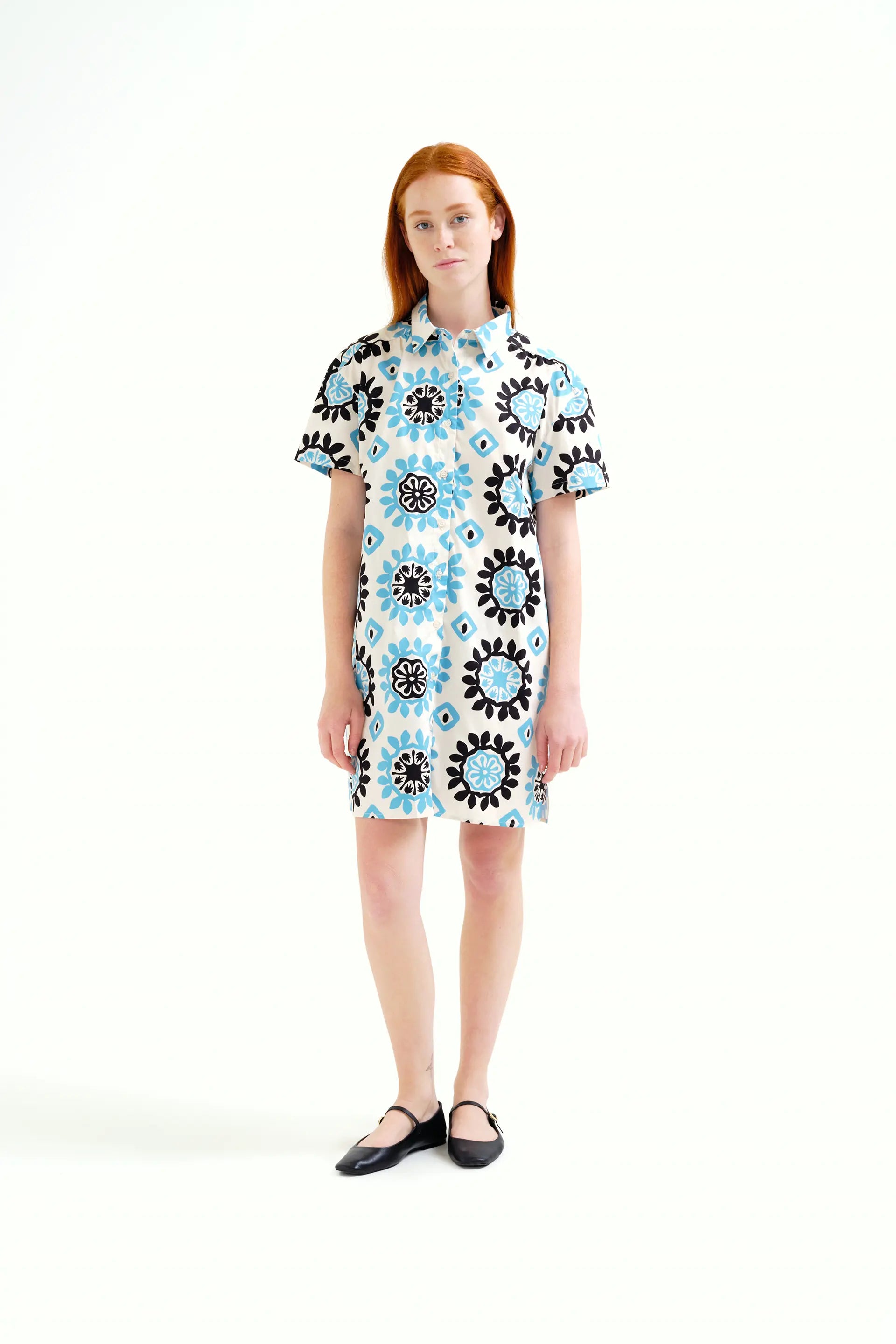 Vestido corto con estampado Waterfall