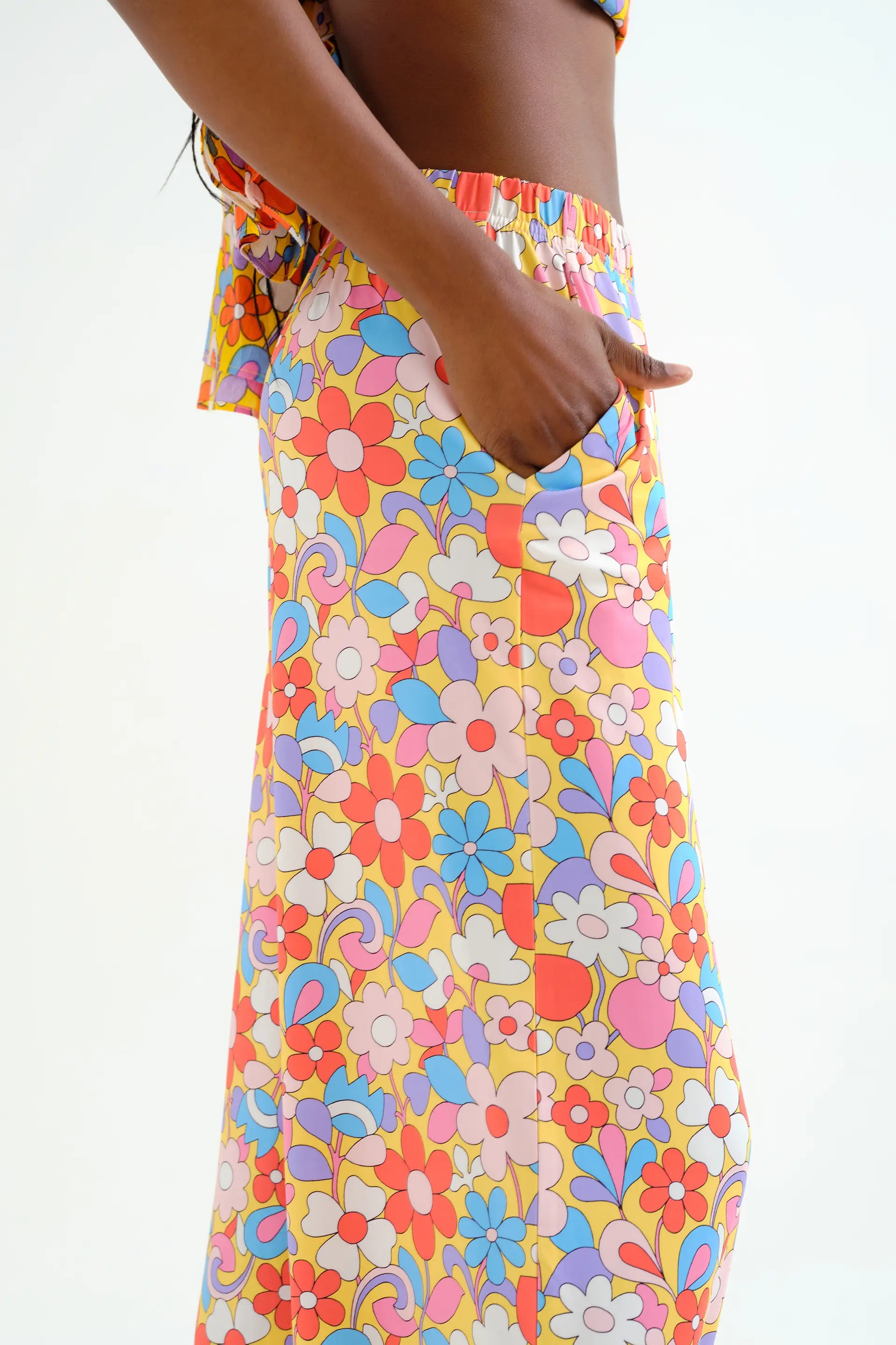 Pantalón con estampado Bloom