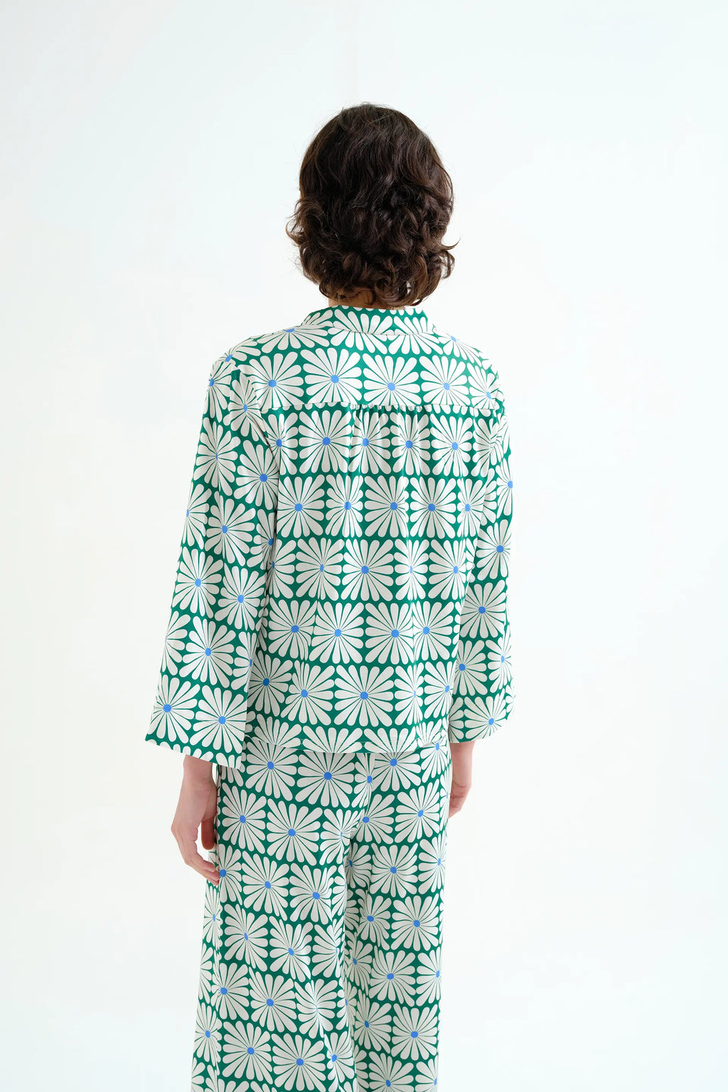 Top playero con estampado Olive Flower Green manga larga