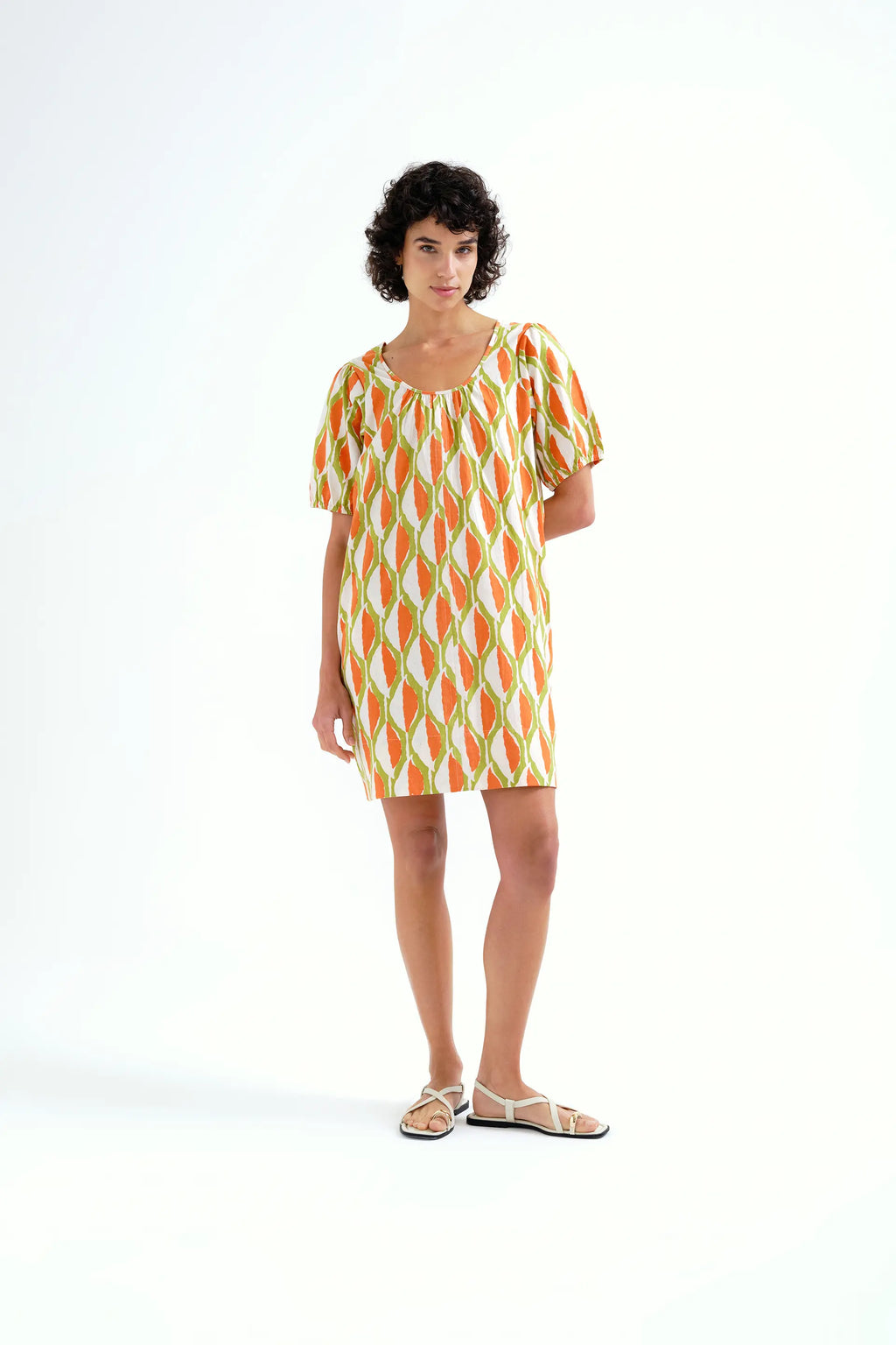 Vestido corto con estampado Aloe
