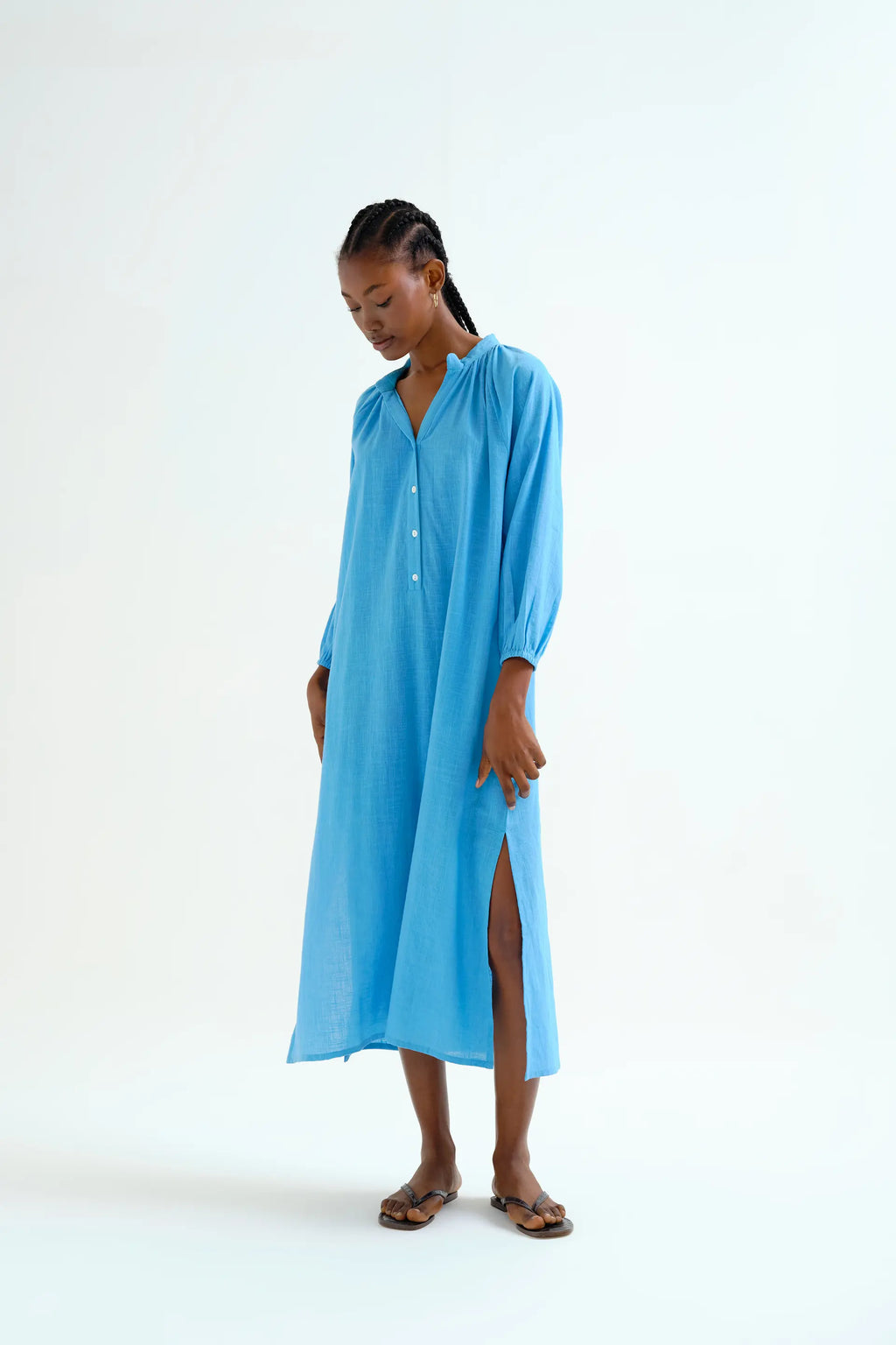 Kaftan largo azul con botones