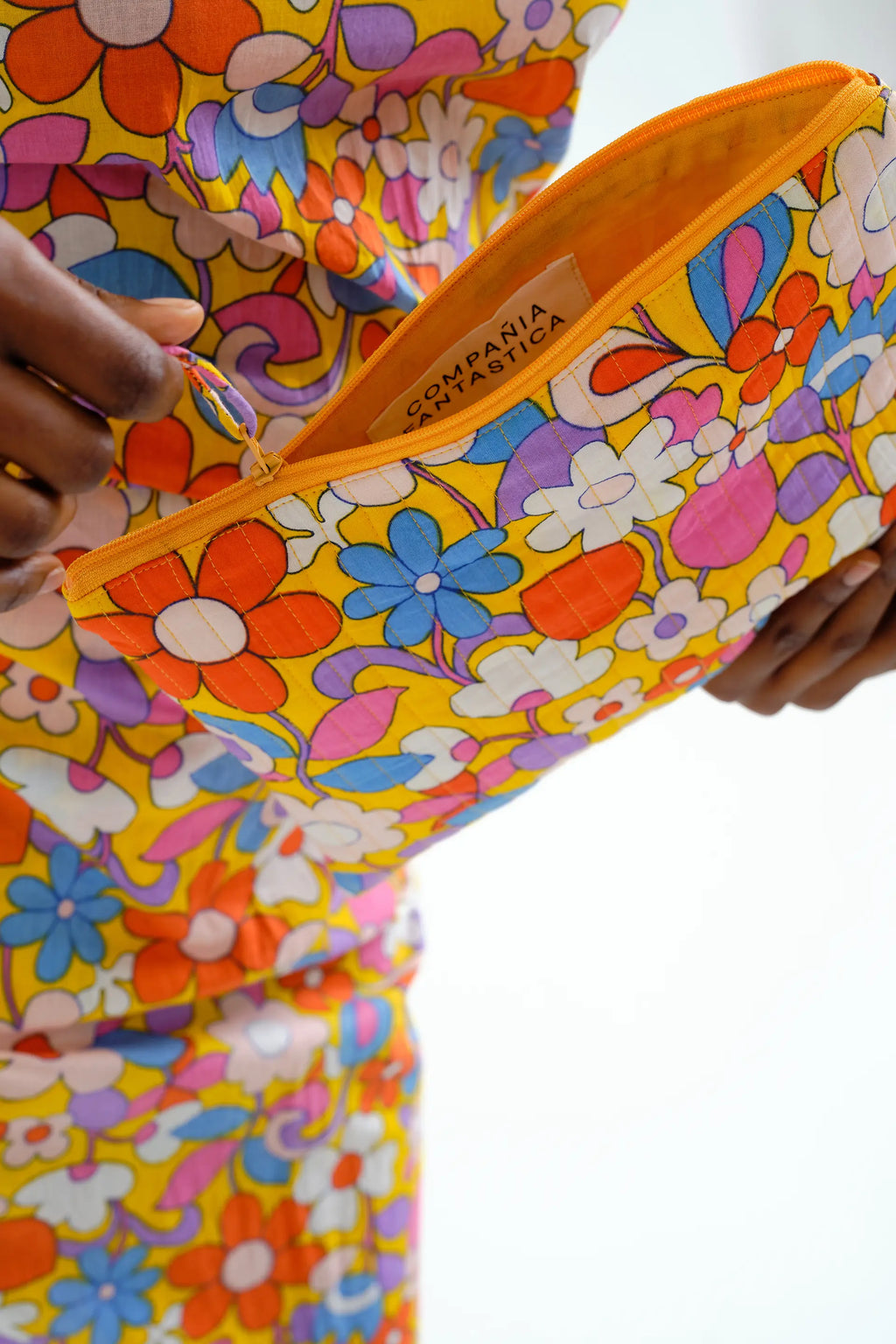 Bolso con estampado Bloom