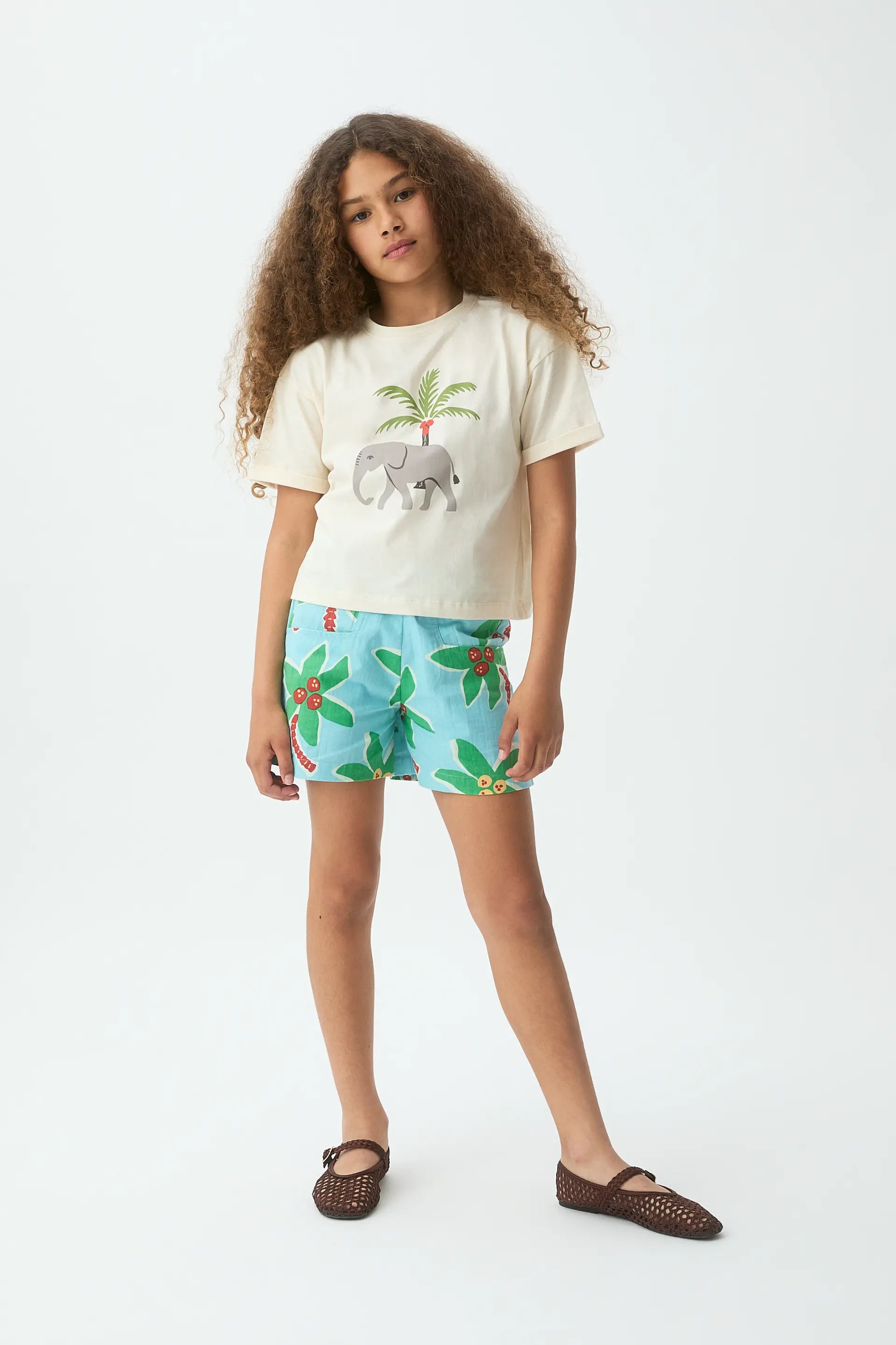 Camiseta de ni?a 100% algod¨®n con estampado de Elefante y Palmera